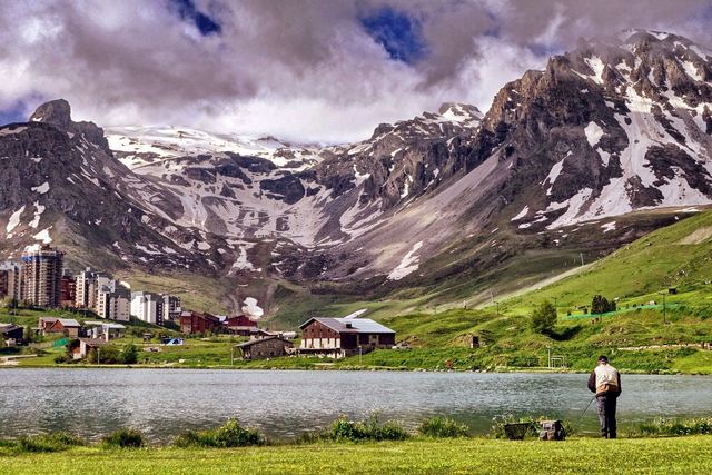Dormir dans un gîte de charme en Auvergne, des burons de pierre aux lacs de cratère Dormir dans un gîte de charme en Auvergne, des burons de pierre aux lacs de cratère